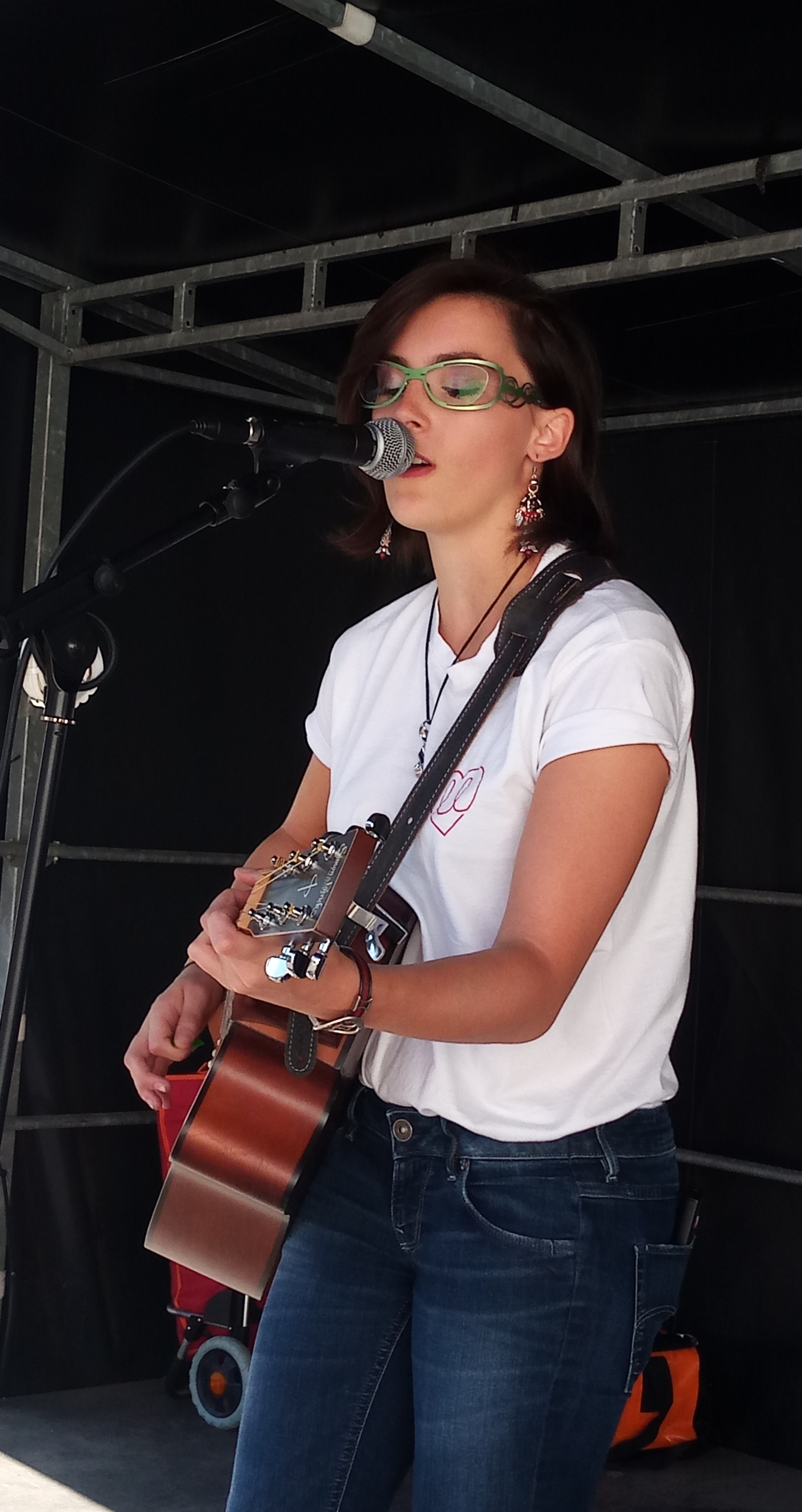 Chanteuse camping Lille